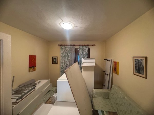 Tirane, jepet me qera apartament 3+1+Ballkon Kati 2, 85 m² 550 € (Prane Ambasades Amerikane)