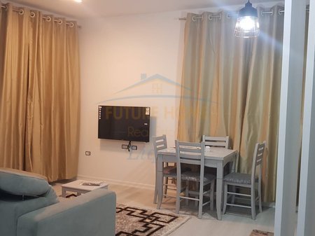 0683487469 Tirane, jepet me qera apartament 1+1 Kati 3, 55 m² 650 € (Prane Shkolles Kristaq Rama)
