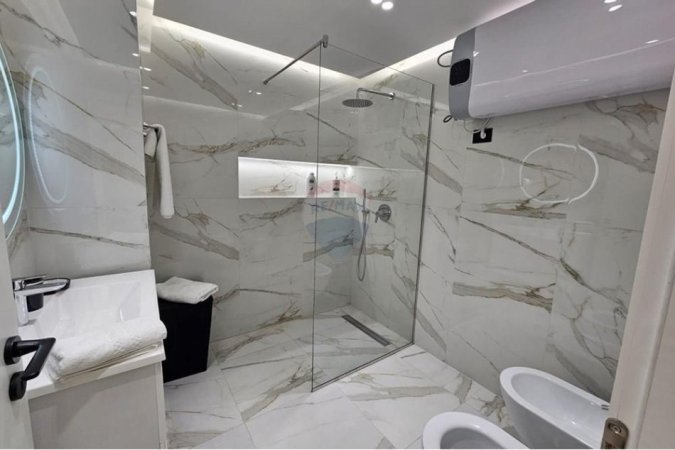 Komuna e Parisit, jepet me qera apartament 1+1, ID: 530161021-649