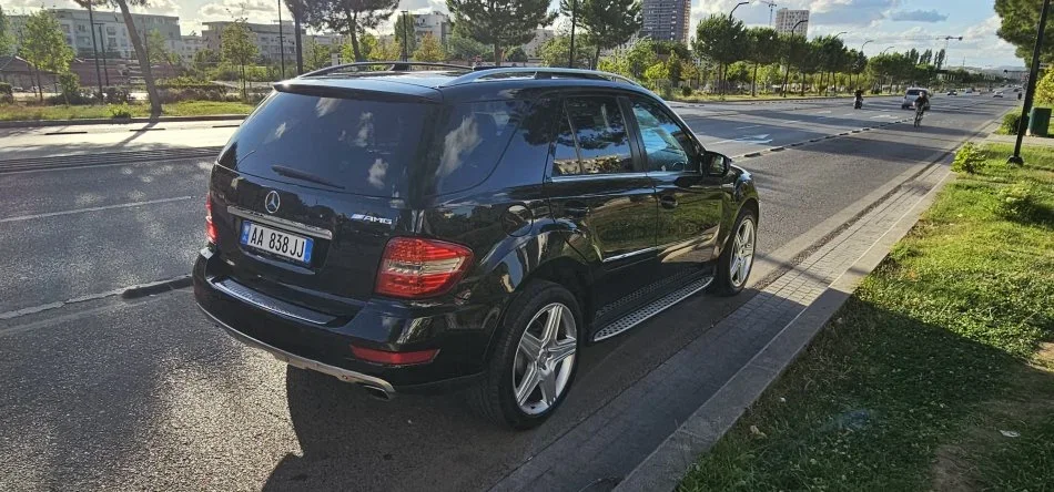Tirane, shes makine Mercedes Benz ML 320 (w164) Naft, e zeze automatik Kondicioner 250.000 km 7,650 €