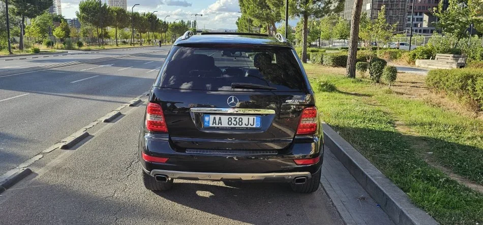 Tirane, shes makine Mercedes Benz ML 320 (w164) Naft, e zeze automatik Kondicioner 250.000 km 7,650 €