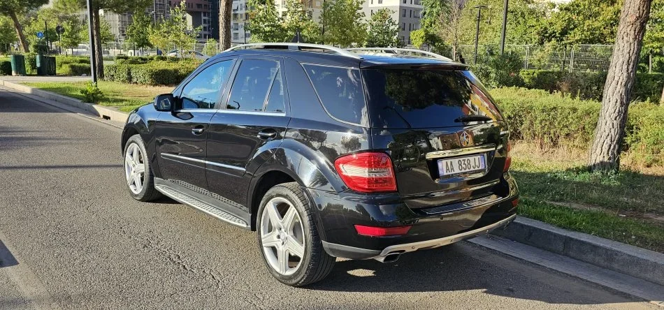 Tirane, shes makine Mercedes Benz ML 320 (w164) Naft, e zeze automatik Kondicioner 250.000 km 7,650 €