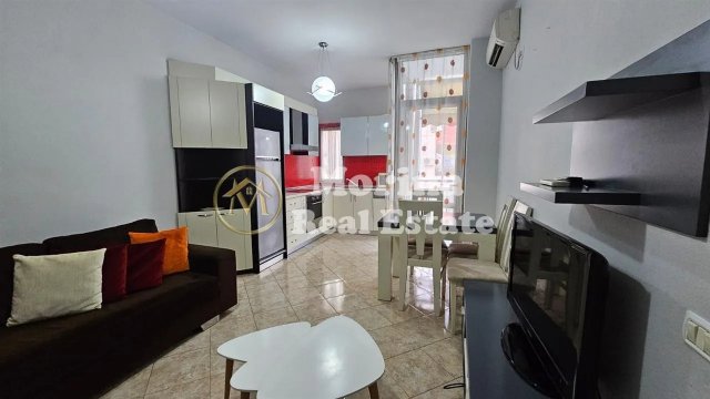 Tirane, jepet me qera apartament 1+1+Ballkon Kati 3, 65 m² 400 € (Astir)