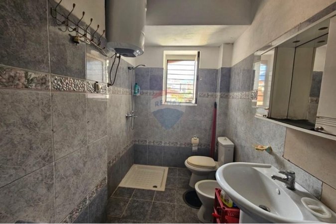 Tirane, jepet me qera apartament 1+1 , 65 m² 450 € (ID: 530161021-648)