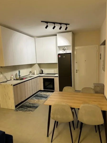 Tirane, jepet me qera apartament Kati 2, 80 m² 650 € 