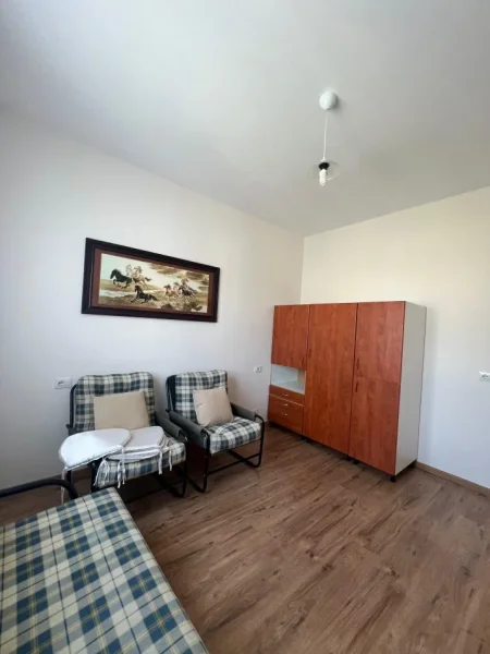 Tirane, jepet me qera apartament duplex Dublex Kati 2, 156 m² 1.100 € (Ali Demi, pranë Kompleksit Mangalem 21)