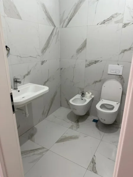 Tirane, jepet me qera apartament 2+1 Kati 6, 85 m² 550 € (Rruga pasho hysa,Mangalem 21)