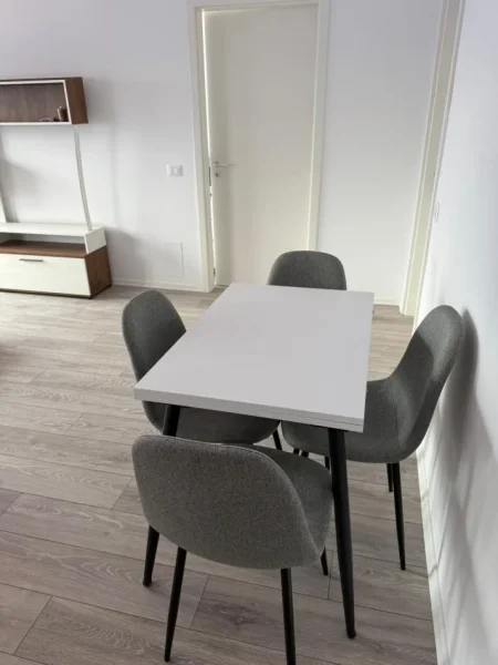Tirane, jepet me qera apartament 2+1 Kati 6, 85 m² 550 € (Rruga pasho hysa,Mangalem 21)