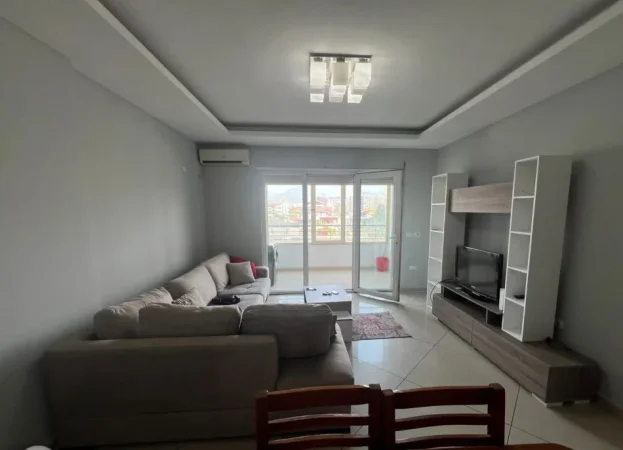 Tirane, jap me qera apartament 1+1 Kati 2, 450 € 