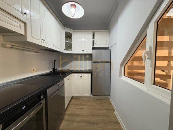 Tirane, jepet me qera , 100 m² 1.300 € (Qender)