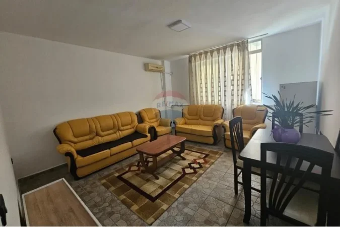 Tirane, jepet me qera apartament 1+1 Kati 8, 60 m² 450 € (530161021-613)