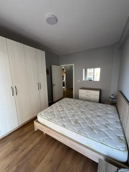 Tirane, shitet apartament 1+1 , 61 m² 109.000 € 