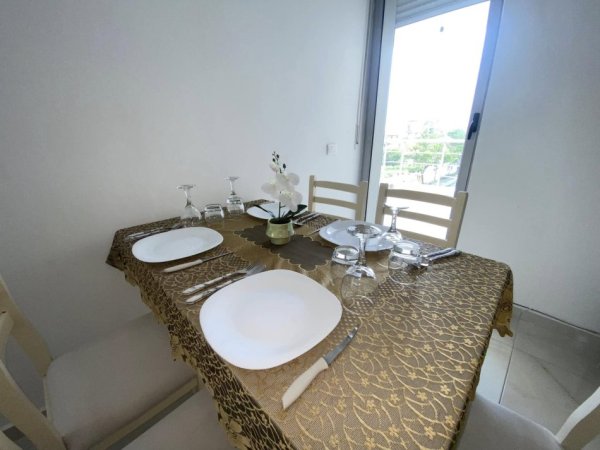 Durres, jepet me qera apartament 1+1+Ballkon Kati 2, 70 m² 400 € (QERA 1+1 + BALLKON 400euro TEK HOTEL ANTALYA JEPET PER AFATGJATE 1+1 with Balcony Center of Beach Durres Close to the Sea, bars,restaurants, bus station supermarketect Competitive ...