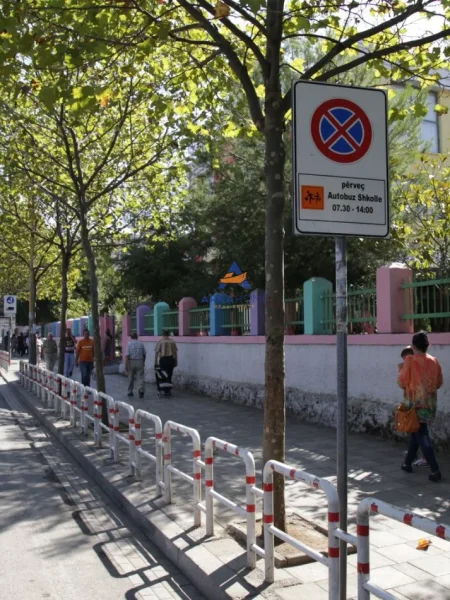 Tirane, shitet dyqan Kati 0, 15 m² 150.000 € (Besnik Sykja)