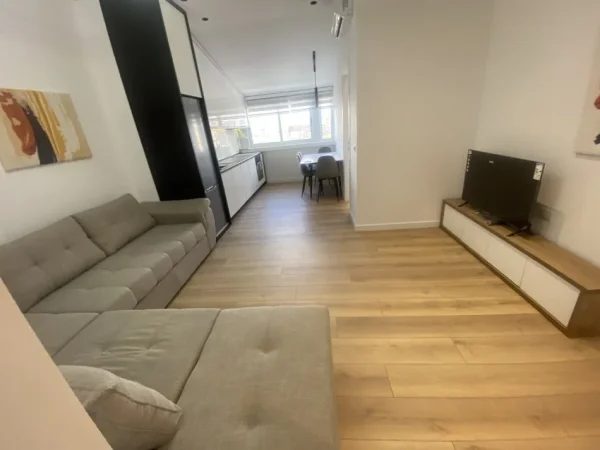 Tirane, shitet apartament 1+1 Kati 7, 53 m² 91.000 € (Androkli kostallari)