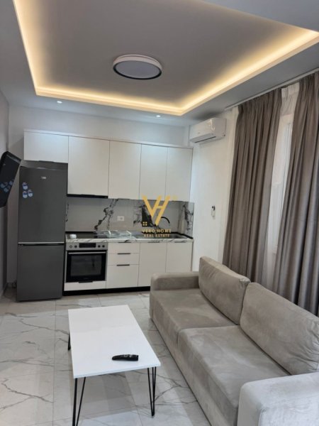 Tirane, jepet me qera apartament 1+1+Ballkon Kati 1, 60 m² 450 € (5 MAJI)