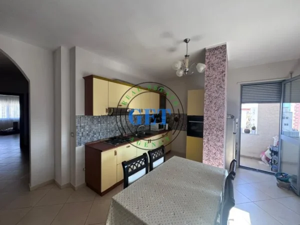 Durres, shitet 2+1+Ballkon Kati 9, 100 m² 175.000 € 