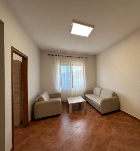 Tirane, shitet apartament 2+1+Aneks+Ballkon Kati 6, 75 m² 148.000 €