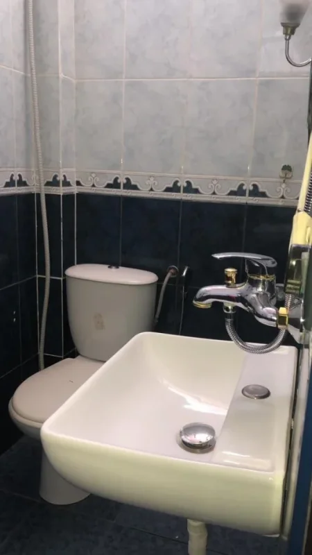 Tirane, jepet me qera apartament 1+1 Kati 1, 40 m² 350 € 