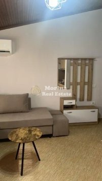 Tirane, jepet me qera apartament 1+1 Kati 3, 55 m² 400 € (Rruga 5 Maj)