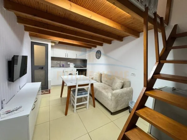 Tirane, shitet Dublex Kati 0, 45.500 € 