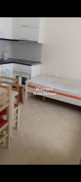 Tirane, jepet me qera apartament 1+1 Kati 1, 60 m² 300 € (Yzberisht)