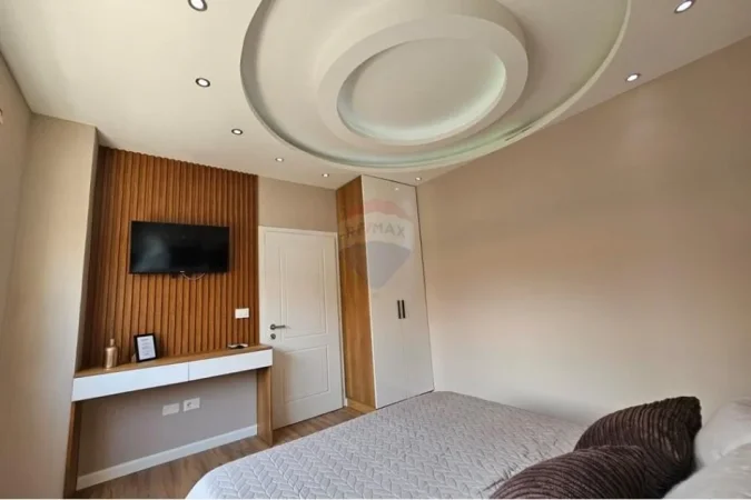 Tirane, shitet apartament 4+1 Kati 5, 125 m² 350.000 € 