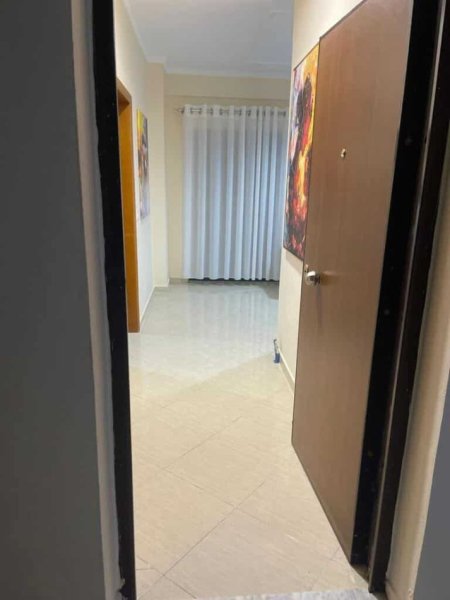 Tirane, jap me qera apartament 1+1+Ballkon Kati 9, 70 m² 450 € (Rruga Don Bosko)