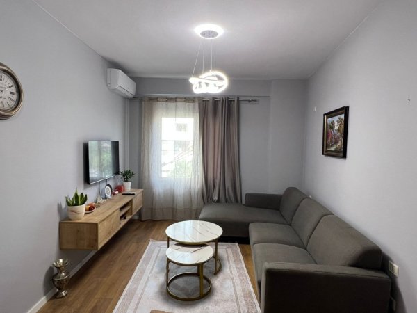 Tirane, shitet apartament 1+1 Kati 2, 62 m² 109.000 € (Astir)