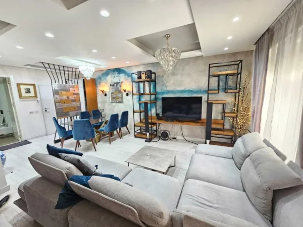 Tirane, jepet me qera apartament 2+1 Kati 3, 124 m² 1.500 € (rruga Shyqyri Brari)