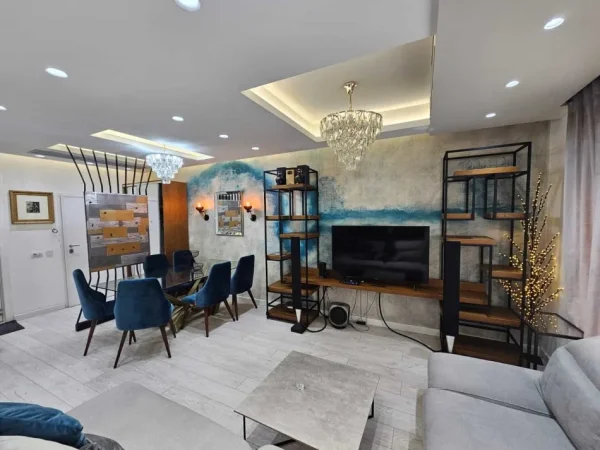 Tirane, jepet me qera apartament 2+1 Kati 3, 124 m² 1.500 € (rruga Shyqyri Brari)