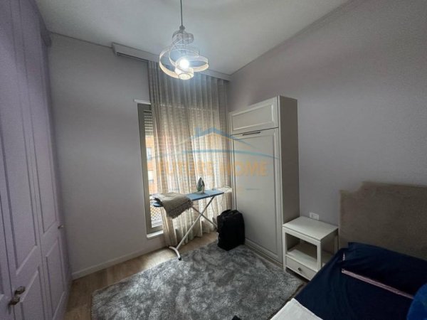 Tirane, jepet me qera apartament 2+1+Ballkon Kati 4, 122 m² 1.300 € (Delijorgji)