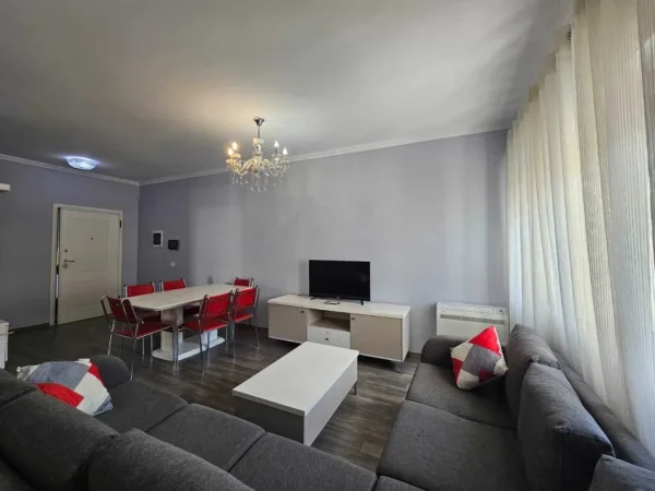 Tirane, shes apartament 3+1 Kati 8, 135 m² 370.000 € (delijorgji)