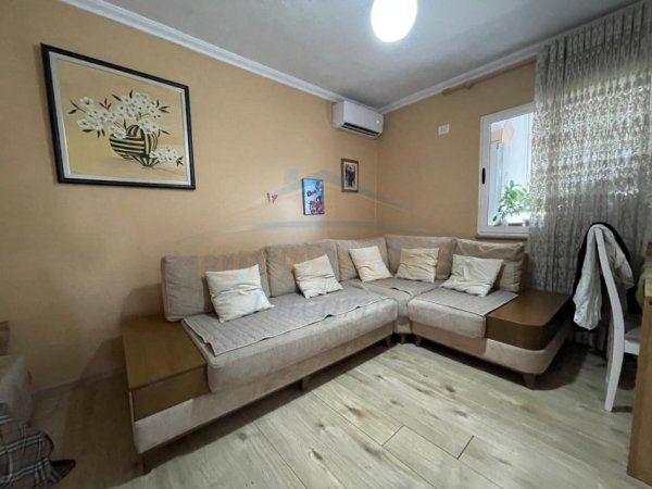 Tirane, shitet apartament 1+1 Kati 5, 47 m² 95.000 € (BRRYLI)