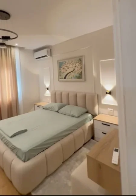 Tirane, shitet apartament 2+1+Ballkon Kati 1, 90 m² 245.000 € (Bilal sina)