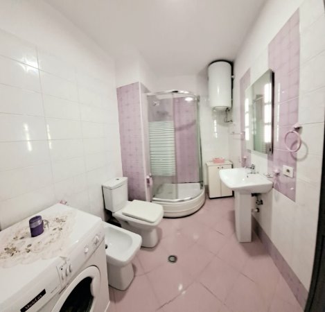 Tirane, jepet me qera apartament 2+1+Ballkon Kati 6, 80 m² 600 € (rruga albanopuli)