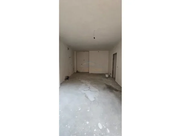 Tirane, shitet apartament 2+1+Ballkon Kati 2, 90 m² 159.000 € (BULEVARDI I RI)