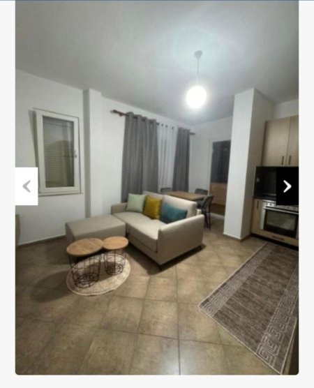 Tirane, jepet me qera apartament 1+1 Kati 5, 63 m² 500 € (Komuna e parisit)