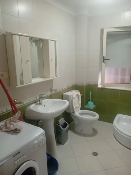 Tirane, jepet me qera apartament 1+1 Kati 3, 56 m² 410 € (rruga qemal guranjaku)