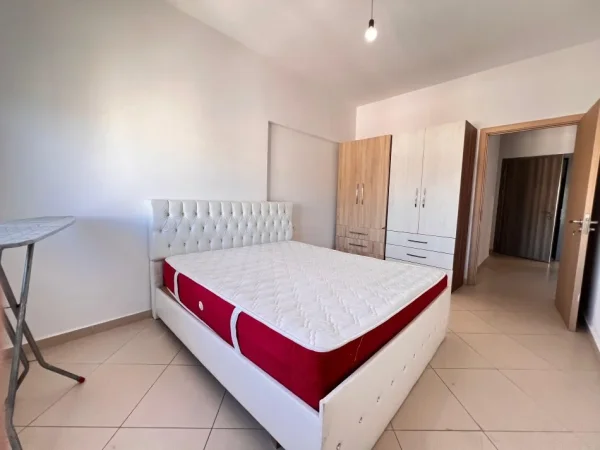 Shitet Apartament 1+1, 115.000 €, Spitali Amerikan 3, Kompleksi Golden Park