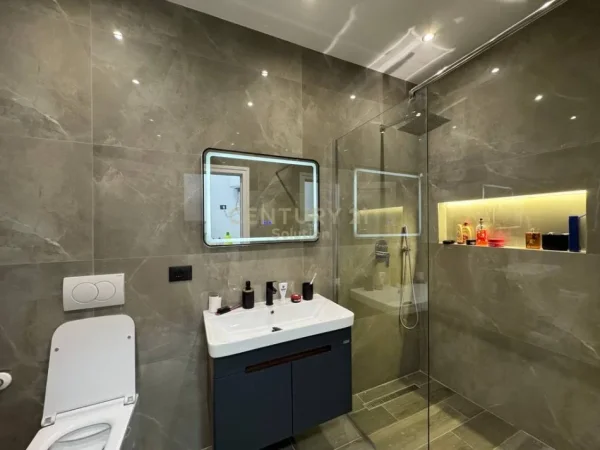 Tirane, shes apartament 2+1 Kati 1, 100 m² 195.000 € (Kodra e Diellit)