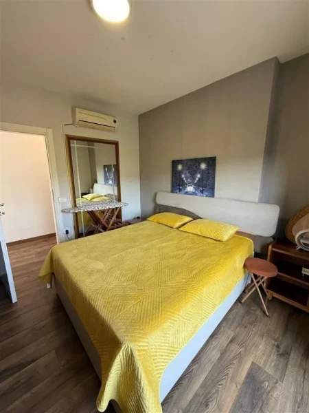 Tirane, jepet me qera apartament 1+1 Kati 8, 65 m² 650 € (PARKU OLIMPIK)