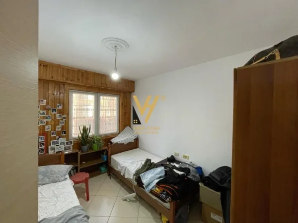 Tirane, shitet apartament 3+1+Ballkon Kati 5, 118 m² 217.000 € (RRUGA JORDAN MISJA, GENER 1)
