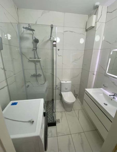 Tirane, jepet me qera apartament 2+1+Ballkon Kati 3, 800 € (Don Bosko)
