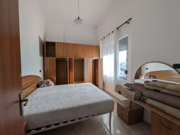 Tirane, jepet me qera apartament 2+1 Kati 3, 74 m² 400 € (Rruga Sotir Caci (prane restorant Freskut))