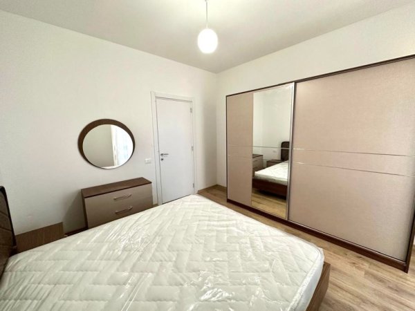 Me Qera : 1+1📍Farmacia 10 (Kompleksi Arlis✨️) - 550€ -  S.70m² - Kt.4
