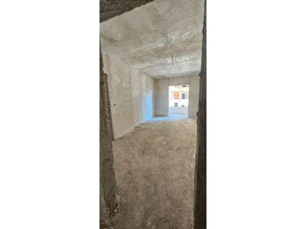 Durres, shitet garsonier 1+1 Kati 3, 41 m² 50.000 € (Golem)