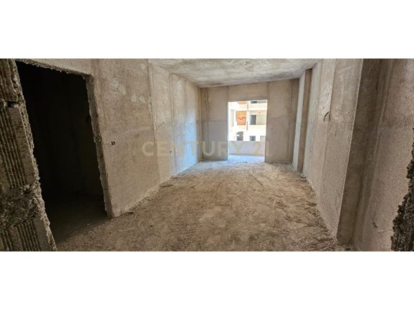 Durres, shitet garsonier 1+1 Kati 3, 41 m² 50.000 € (Golem)