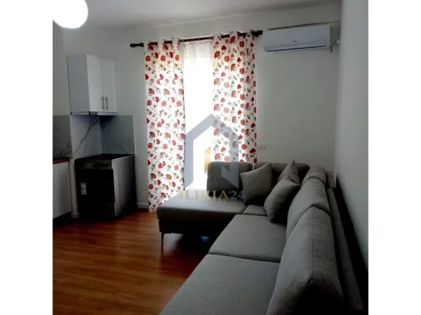 Tirane, shes apartament 1+1+Ballkon Kati 3, 55 m² 110.000 €