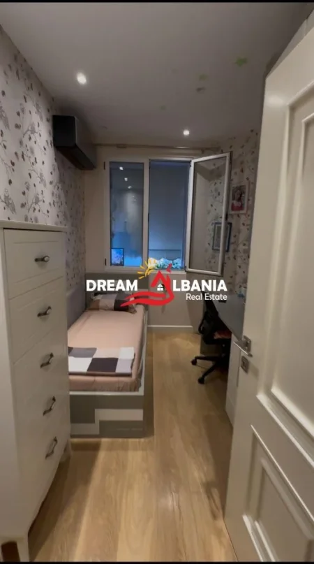 Tirane, shitet apartament 2+1 , 80 m² 211.000 € (Kopeshti Botanik)